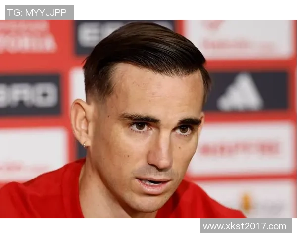 西班牙足球明星感染新冠病毒引发球迷关注与担忧